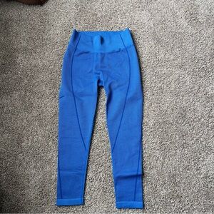 EUC OFFLINE By Aerie Seamless Waffle Legging size Large in Cobalt Blue